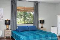 Create and adventure in the heart of Kernville. - balcony