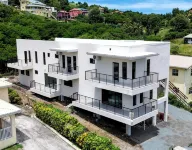 Stylish, Cozy 1 Bedroom Condo with WiFi and AC - Lemongrass Condos Hoteles en 