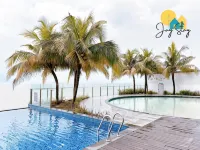 SilverScape Melaka/ 3BR/ 6-10 pax/Bathtub/Seaview/ Infinity Pool/ Jonker St - 屋上プール