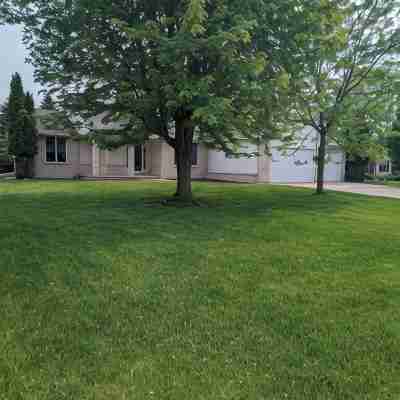 LARGE HOME 30 mi TO LAMBEAU FIELD GREEN BAY AND ONLY 25 mi to EAA OSHKOSH Hotel Exterior
