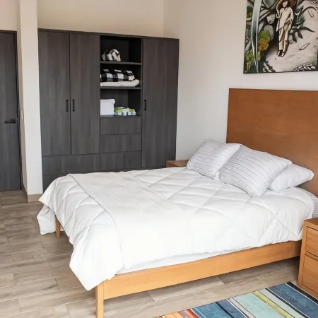 Quick walk to Cerritos Beach, private Hot tub, pool, gym, ocean & mountain VIEWS