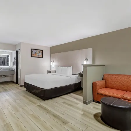 Econo Lodge Augusta, Downtown