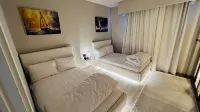 DoUu Stay 4 luxurious El Sheikh Zayed near arkan - parking