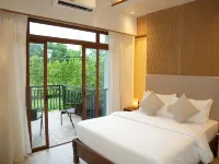 Awapuhi Hotel & Resort