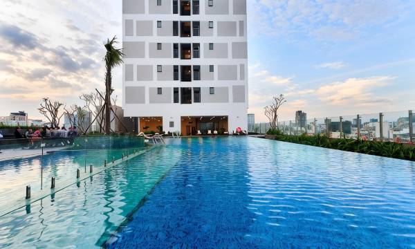 Chau Apartments