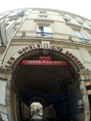 Hôtel Brésil Opéra Spa - スパ