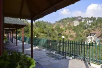 Suryavilas Luxury Resort & Spa - Mountain view
