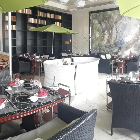 Sansan Fashion Boutique Hotel
