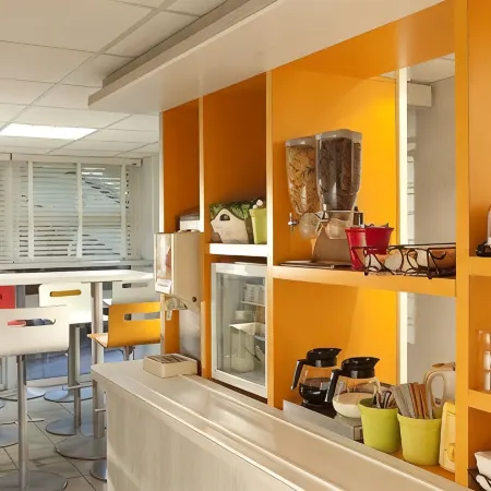 Kyriad ECO - Suresnes - La Défense