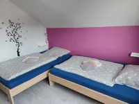 Sehr Ruhige Ferienwohnung im 1. OG - WiFi