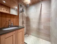 Charming apartment in a very quiet residence with mountain views - Wifi
