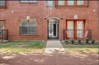 3-bedroom Modern apartment in downtown Bricktown with 24/7 gym and pool - Apartments