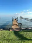 Entire Waterfront Home with 110Ft lighted private Fishing Pier on Galveston Bay! - Wi-Fi