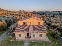 Apartment beautiful sunset farmhouse pascianella Các khách sạn ở Trequanda