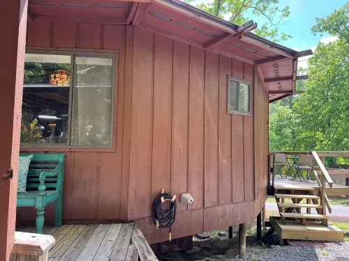 Roundhouse Cabin in Pigeon Forge …in town