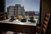 Hotel 7 Lagos - Bữa sáng