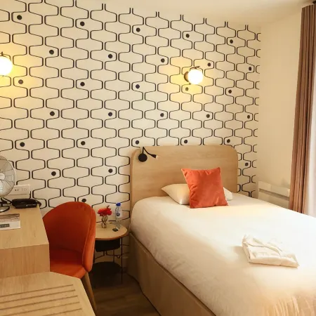 Logis Hôtels- Hôtel Marguerite d'Anjou Angers château