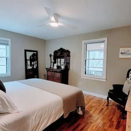 Enjoy farm and nature near South Huntsville, Redstone Arsenal, and the River!