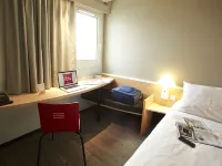 Hôtel Ibis Auray Hôtels à : Auray