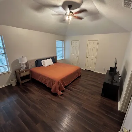 Texas Charm Hideaway 3 bedrooms-4 beds