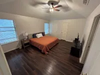 Texas Charm Hideaway 3 bedrooms-4 beds