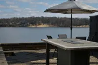 Large Waterfront Home w/ Boat Rental Available, Great for Family Vacation. - 3 estrellas