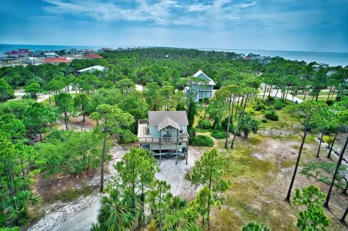 The Floridian, Old Florida Charm with Modern Comfort - 4-Star