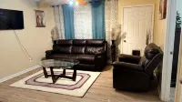 Charming 2bedroom, 2FULL bathroom house with AC and WiFi 10 minutes from Walmart - 2 étoiles