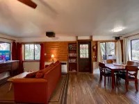 Oak Suite - Sierra Mountain Lodge