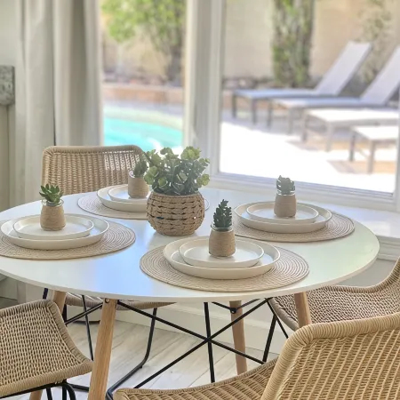 Heated Pool - Spacious, Cheerful Home 5br/3bath