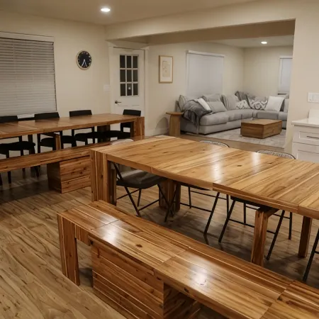 Swan Creek Haven - pickleball court! 2mi from Marina! 7 bed 4 bath sleep 32