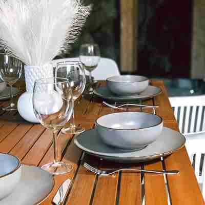 Modernes Charmantes Apartment 1-7 Personen Wlan Gratis Parkplatz Dining/Meeting Rooms