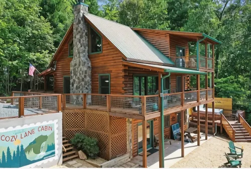 COZY LANE CABIN /Sleeps 8 /Mountain View/Hot Tub/ Game Room / Fire place/ - Vuoristonäköala