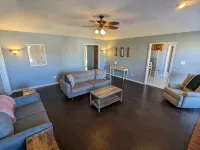 N. Jackson 3BR Oasis - Walk to Stores & Food
