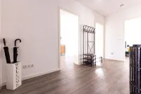 Design apartment centrally located in Andernach with top view, WiFi, kitchen, parking space