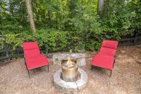 Cozy Private Basement w/ Pool & Workout - 4-Star
