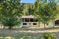The Brite House – Newly Remodeled 6 Bed / 6 Bath Retreat - balcony