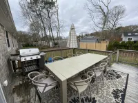Popponesset modern beach house 6 minute walk to private beach (plenty of beds