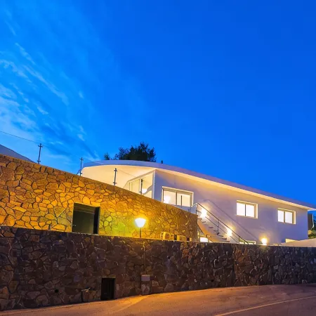 Villa Plata - Brand new luxury villa with heated pool and amazing views