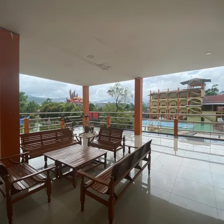 Hotel & Villa Gunung Jempol