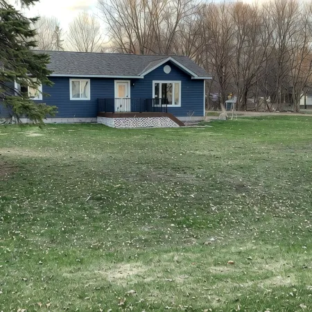 Mille Lacs Lake Cabin, perfect, convenient  location for all outdoor activities!