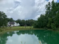 New,  charming, and spacious Troopers  Getaway/ 5 minutes to down town.