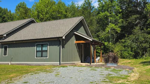 Private Mountain Getaway in Little River Valley - 4-Star