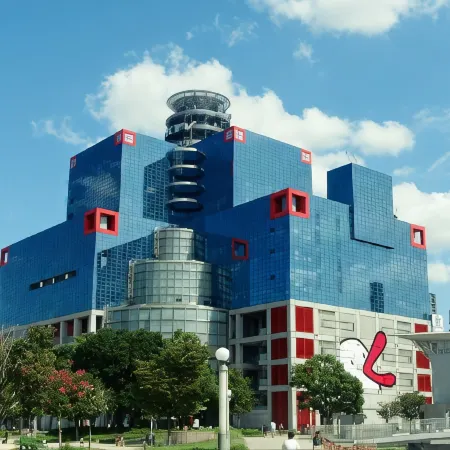 Hotel. Links Namba Отели рядом с достопримечательностью «Концертный зал Namba Hatch»