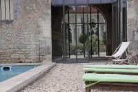 Abbaye de Reigny - Esprit de France - Pools