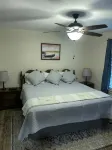 New Cabin in woods at pickwick.  3 BR 2 bath,  near Stateline ramp & state park