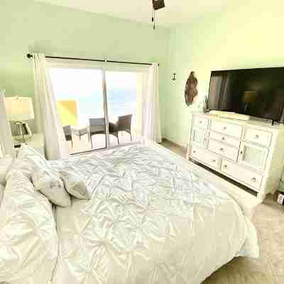 Luna Sul Mare - 2 Bed 2.5 Bath Condo with gorgeous ocean view! Rooms