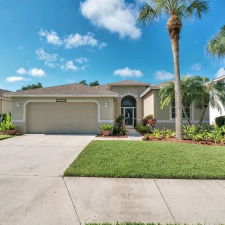 Gorgeous Stoneybrook Home with Private Pool, Lake, Golf Course, 2 King Beds!