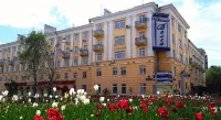 Волга - С парковкой