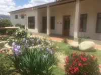 La Casa de Teresita Hotels near Triplets Bridge